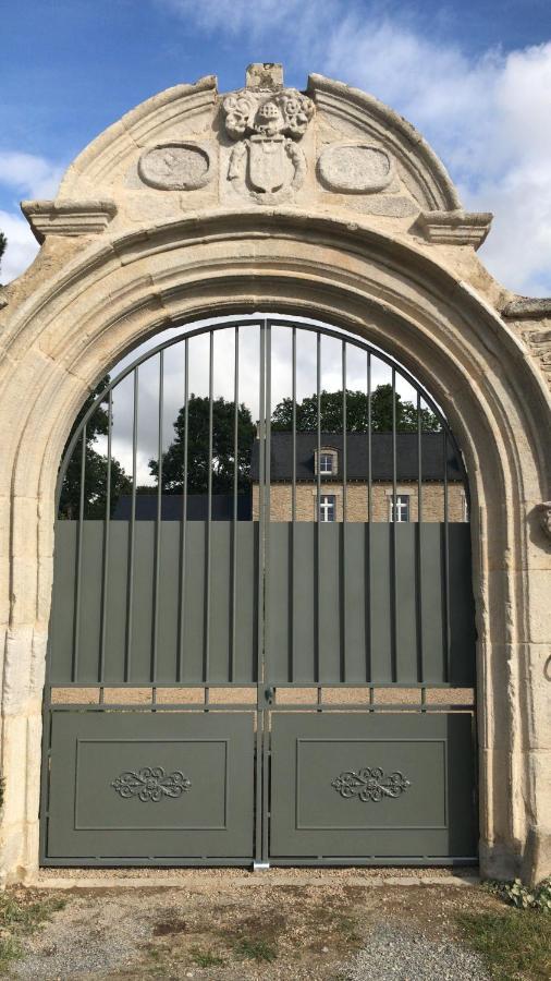 Manoir Saint-Andre,B&B De Charme Theix ภายนอก รูปภาพ